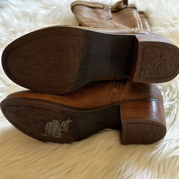 UGG Australia Darcie Boot in Chestnut - Picture 4 of 8